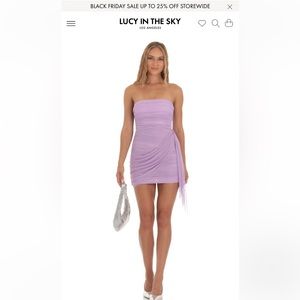 Never worn. No tag. size large